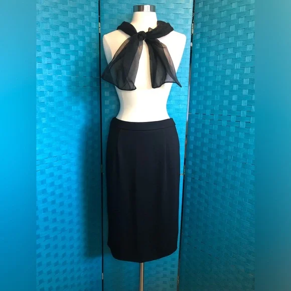 ☠️ 🖤Sourpuss Essentials Pencil Skirt Black
New With tags - Picture 3 of 10